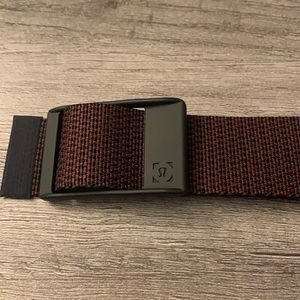 COPY - Lululemon belt, never worn, burgundy color, size small, 39.5 inches